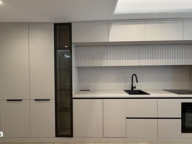 DE INCHIRIAT: STUDIO / Cortina 126 / Erou Iancu Nicolae / Cambridge Sc