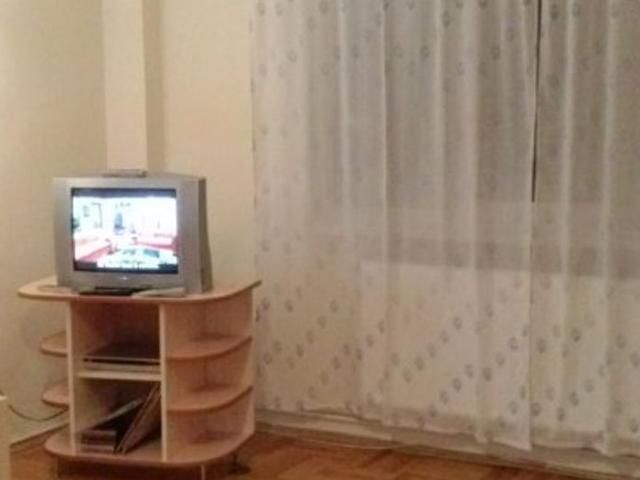 De inchiriat vanzare apartament o camera mobilat,RENOVAT zona Dorobanti Braila