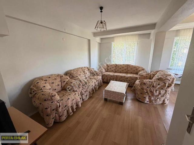 Değirmenaltı Mahallesi Eşyalı 2+1 Kiracılı Çift Balkonlu
