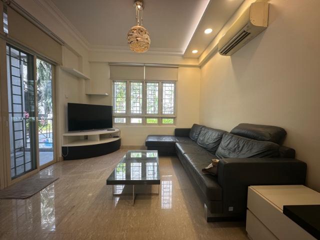 De Lente Apartment For Rent, $5,800, 3 Bed 2 Bath 1,012 sqft $5.73 psf