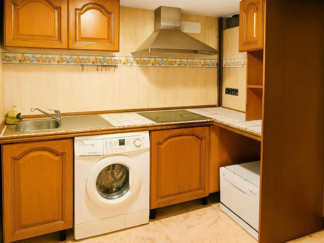 DE OPORTUNIDAD* Amplia vivienda ubicada en el corazón de Ribafrecha