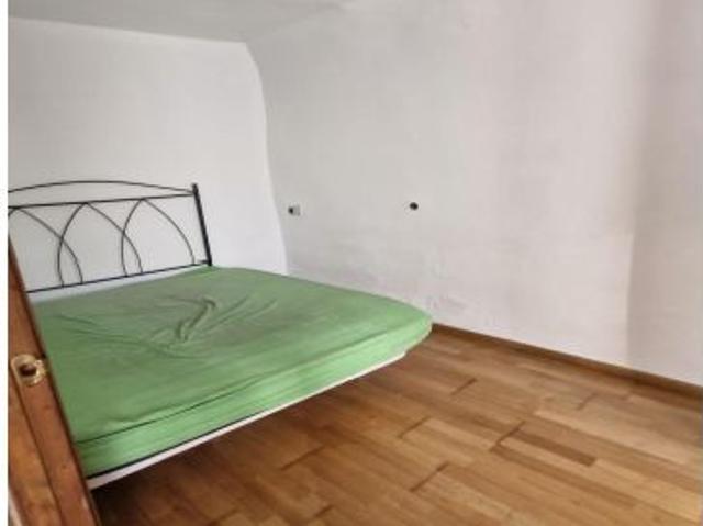 DE OPORTUNIDAD* Amplia vivienda ubicada en el corazón de Ribafrecha