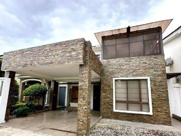 De Oportunidad Casa De 5 Cuartos 5 5 Banos En Urbanizacion Punta Esmeralda Via A La Costa