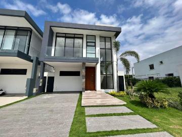 DE OPORTUNIDAD SE VENDE HERMOSA CASA EN ISLA MOCOL
