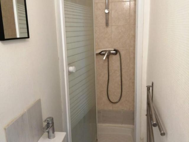 De particulier à particulier Paris 10, appartement studio de 15m²