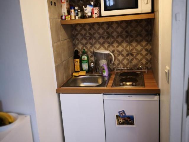 De particulier à particulier, studio à Paris 04, 12m²