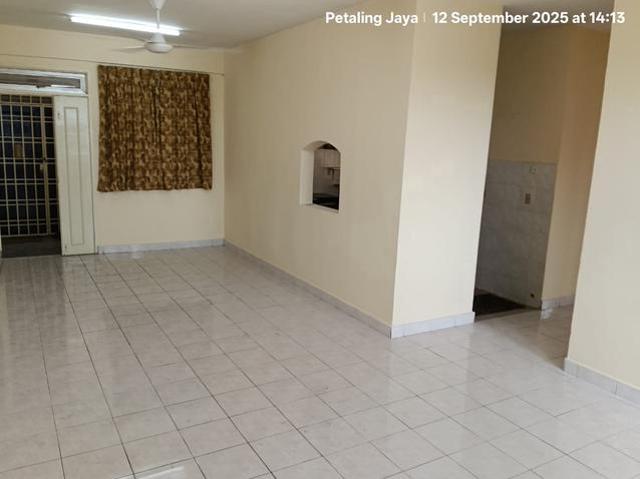De RoZelle Condominium sec 10 Kota Damansara Petaling Jaya Selangor