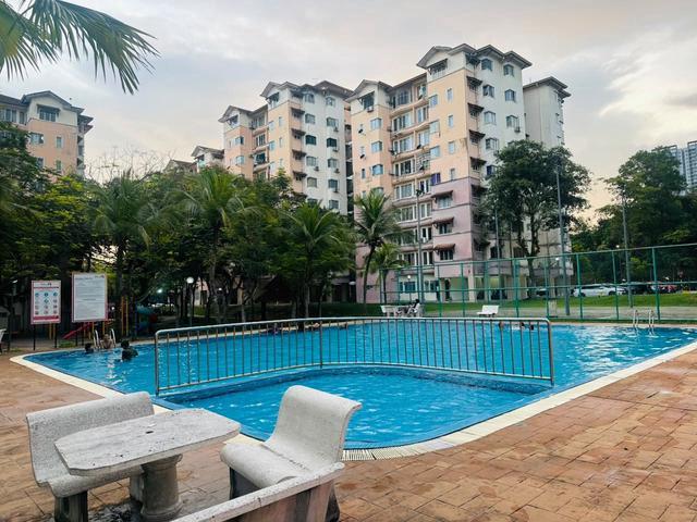 De RoZelle Condominium sec 10 Kota Damansara Petaling Jaya Selangor