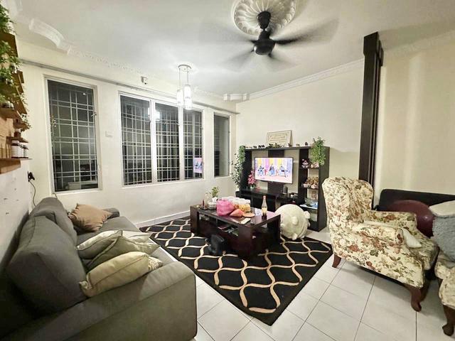 De Rozelle Condominium