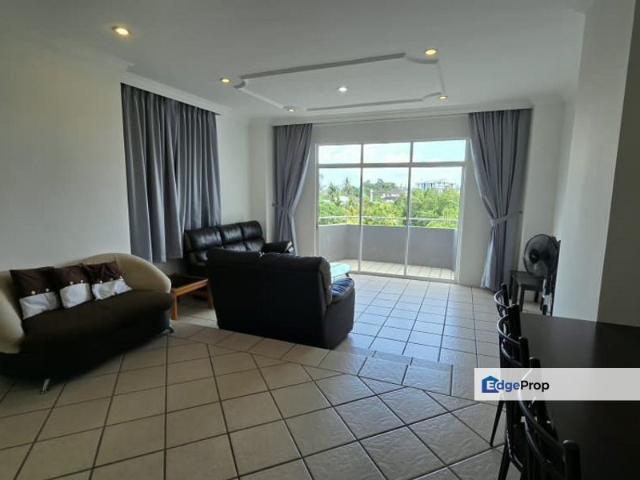 De Summit Condominium