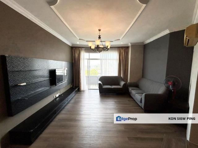De Summit Condominium