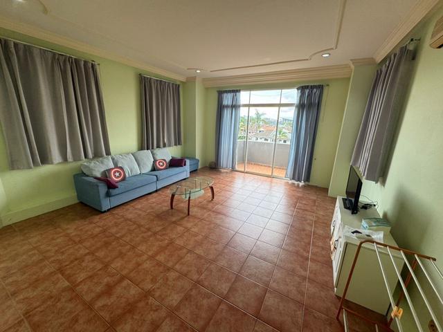 De Summit Condominium at Jalan Song fully furnished