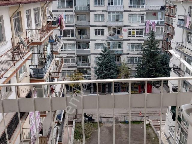 Demetevler 10 Sokak Ta Satılık Daıre