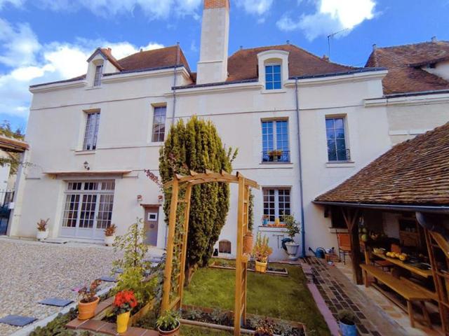 Demeure du XVII 9 pièce s 229 m2 Jardin et Grange
