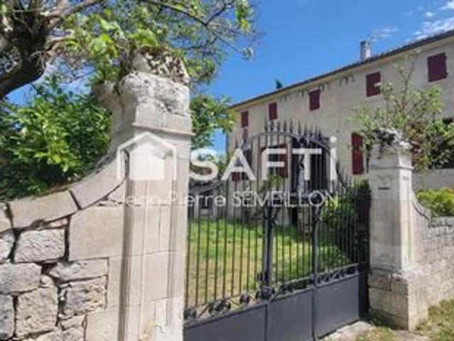 Demeure de caractère avec jardin et dépendances