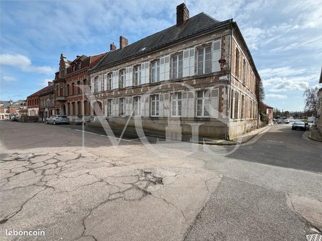 Demeure de caractère – 438 m² – 7 chambres – Doullens