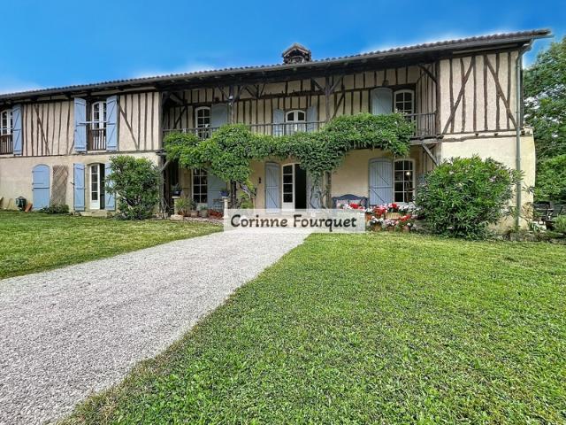 Demeure de caractère datant de 1650 – 7 000 m² de parc