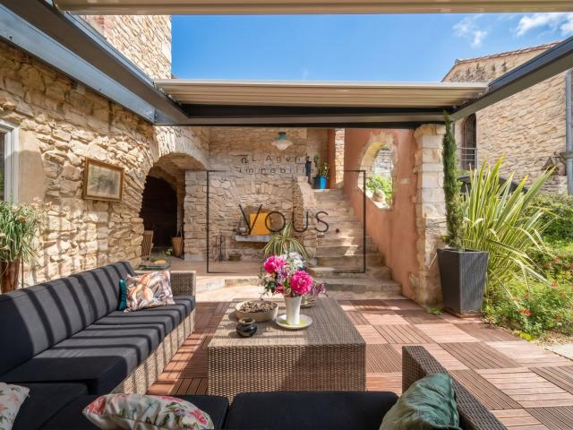 Demeure de caractère entre Cévennes et Provence 420m² Vézénobres