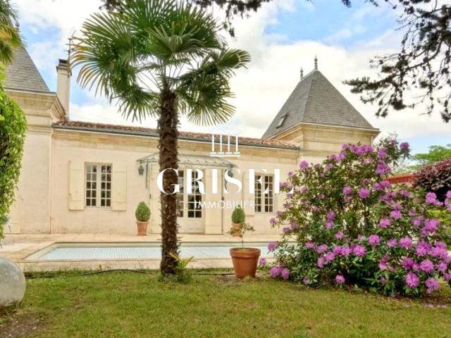 Demeure de Caractere Pessac 6 pièce s 140 m2