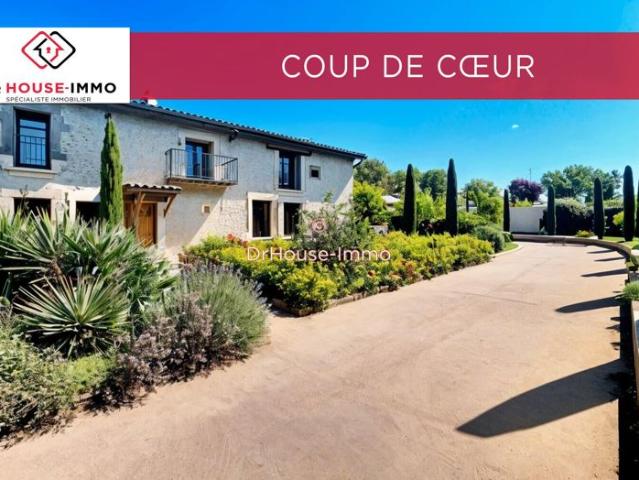 Demeure de charme 560 m² 8 pièces avec terrain spacieux à Chabeuil