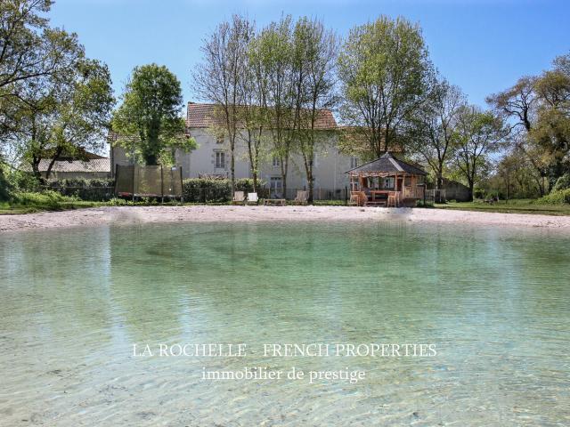 DEMEURE DE PRESTIGE PROPRIÉTÉ DE CHARME CHARENTE MARITIME