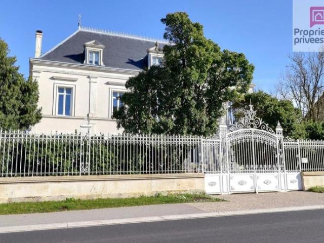Demeure de prestige Villeneuve La Comtesse
