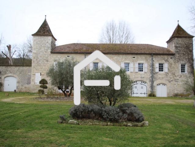 Demeure de prestige 24 pièce s 943 m2