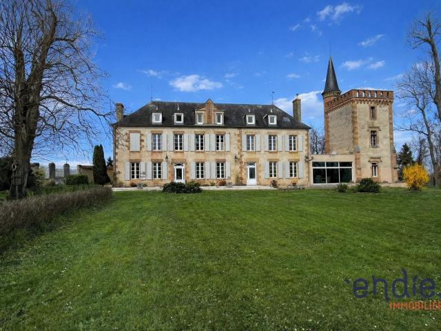 Demeure d'exception aux portes de Moulins 480m² Neuvy