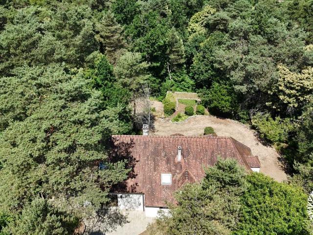 DEMEURE D'EXCEPTION AVEC 6000 M2 DE TERRAIN