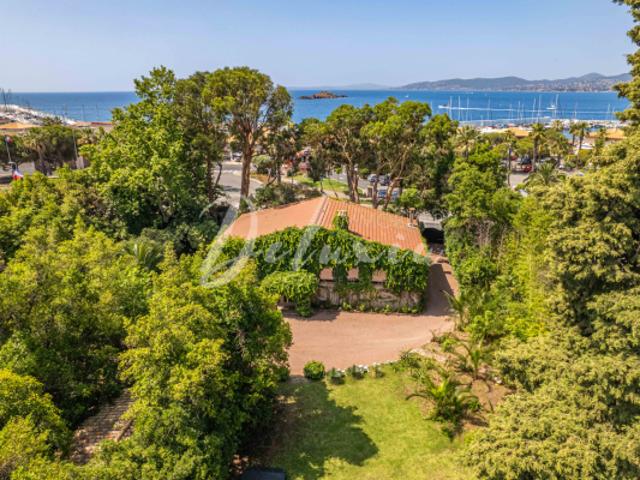 DEMEURE D'EXCEPTION DU XIXe AVEC PARC CLASSÉ SANTA LUCIA