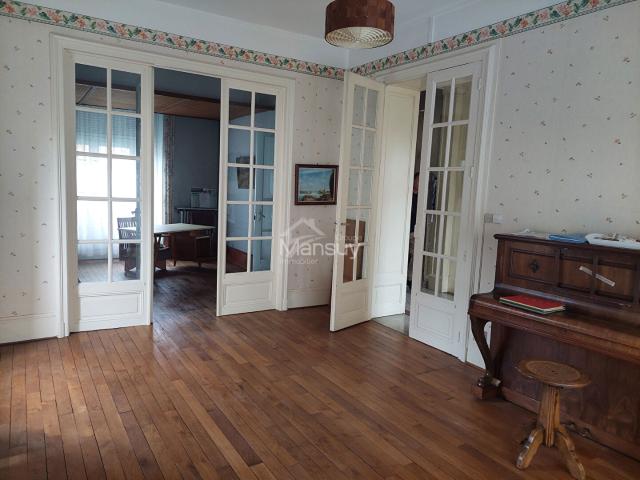 Demeure Etain 7 pièce s 153 m2
