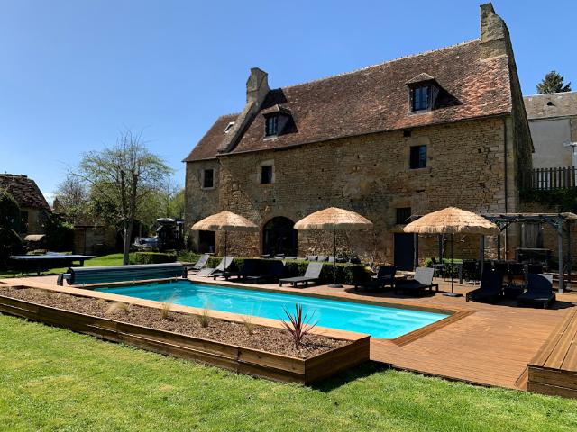 Demeure XVe avec piscine sur 2264 m2