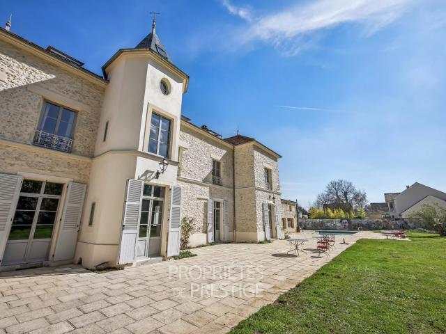 Demeure XVIII XIXème avec piscine