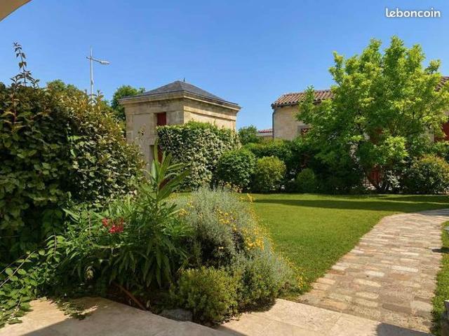 Demeure 10 pièces 278 m²