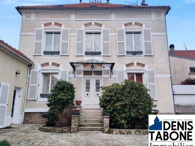 Demeure 231.33m ²