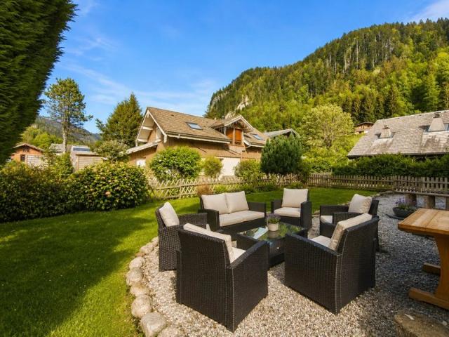 Demi chalet 4 chambres avec jardin ABONDANCE