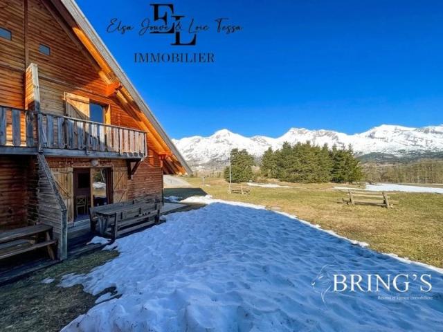 Demi chalet proche centre