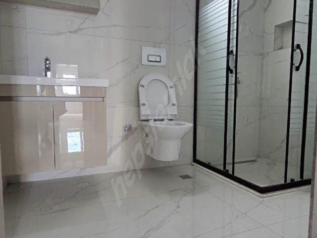 DEMİREL MAHALLESİNDE 2.KATTA 2+1 85M SIFIR DAİRE