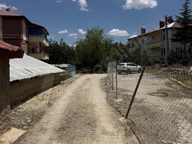 DEMİRHAN EMLAKTAN SATILIK 4 KAT İMARLI ARSA