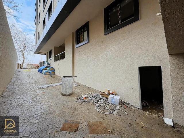 Demikol İnşaat Üsküdar Çamlıca 1+1 65 M2 Satılık Daire