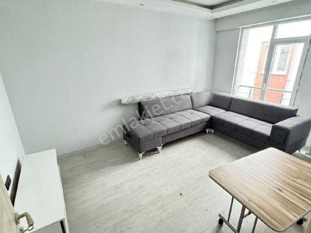 Demir Emlak Gayrimenkulden Şehitler Mah.mondi Hom Civarı Ara Kat Apartımız Satılıktır