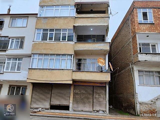 Demir Gayrimenkulden, Bafra Hacinabi MHde satılık 3+1 daire