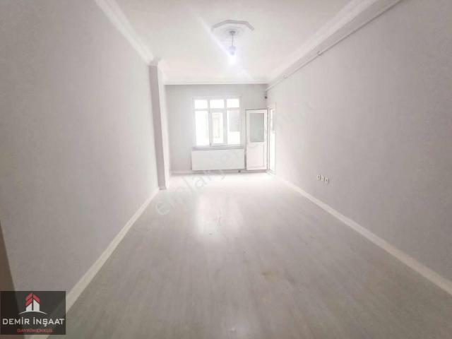 Demir İnşaattan 50.yıl Mah 2+1 90m2 1.kat