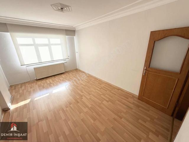 Demir İnşaattan 50.yıl Mah 2+1 95m2 Krediye Uygun Arakat