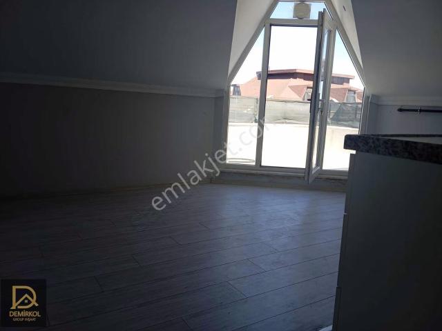 Demirkol İnşaat Yenibosna 1+1 55 M2 Kiralık Daire