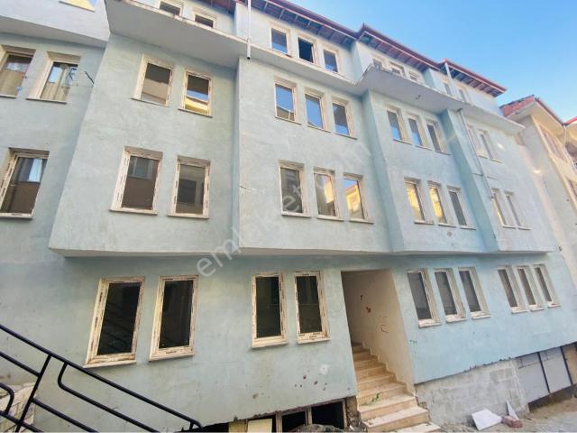 Demirland Gayrimenkul’den Satılık Saray Mahalesinde 3+1 Daire