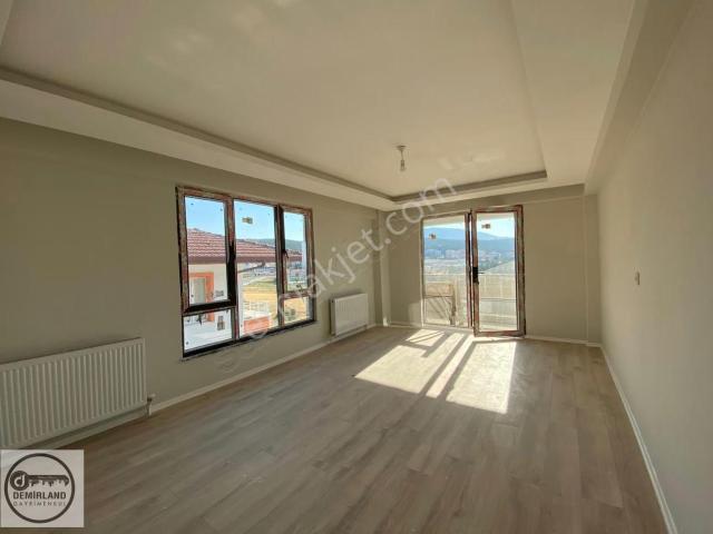 Demirland'dan Kiralık Zafertepe'de Sıfır 3 +1 Daire