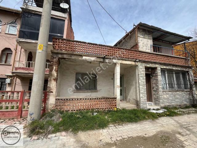 Demirland'dan Satılık Yoncalı'da Müstakil Ev