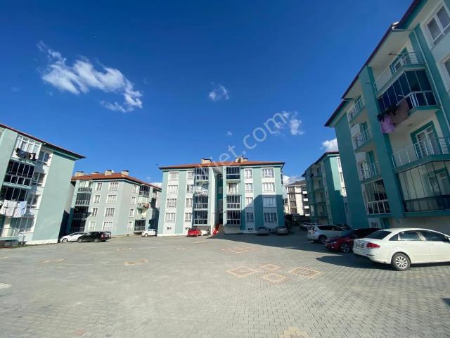 Demirland'dan Zafertepe Mahallesi Beylerbeyi Sitesi Kiralık 2+1