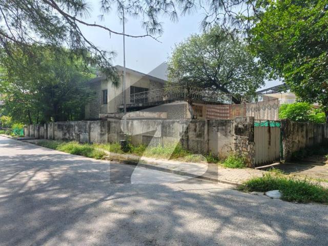 Demolish able House For Sale In F6/1 F 6/1